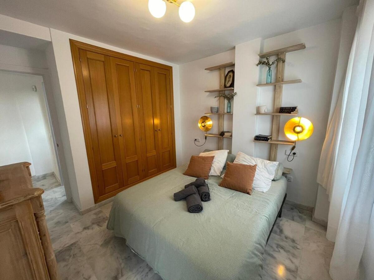 Calu Homes Cerca Playa De Huelin Málaga Exteriör bild