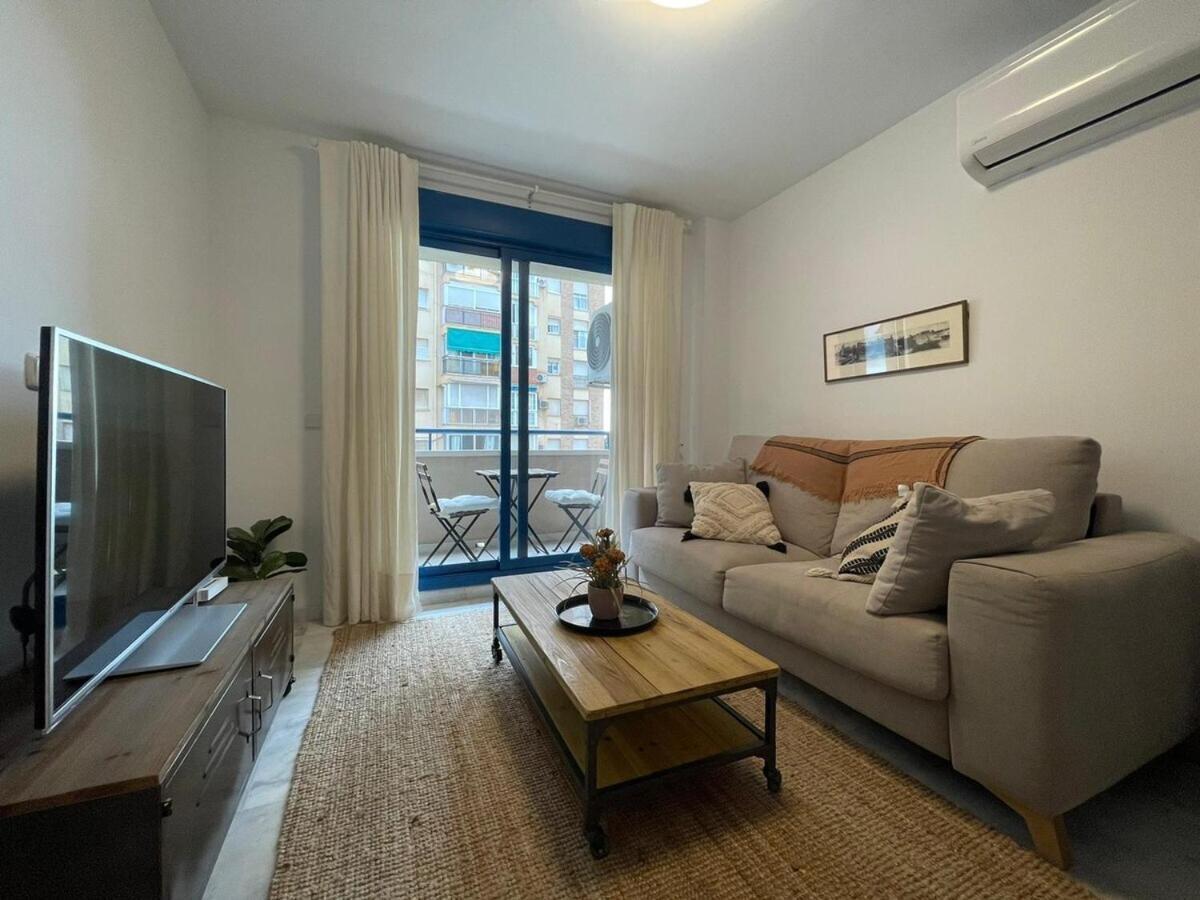 Calu Homes Cerca Playa De Huelin Málaga Exteriör bild