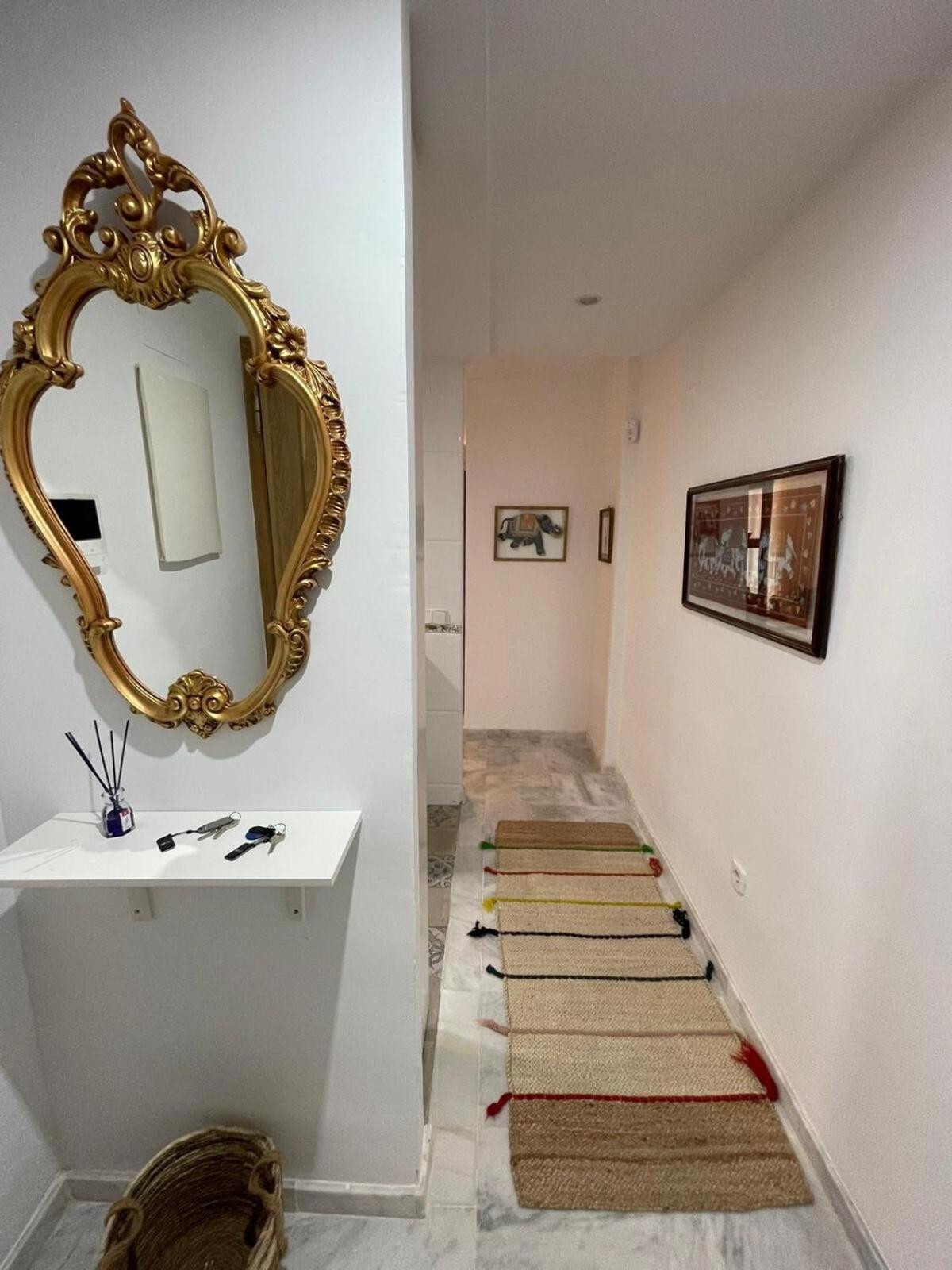 Calu Homes Cerca Playa De Huelin Málaga Exteriör bild